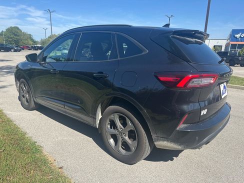 Used 2024 Ford Escape ST-Line w/ Tech Pack #1 AWD/4WD image 12