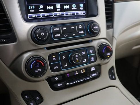 Used 2019 GMC Yukon Denali w/ Open Road Package AWD/4WD image 32