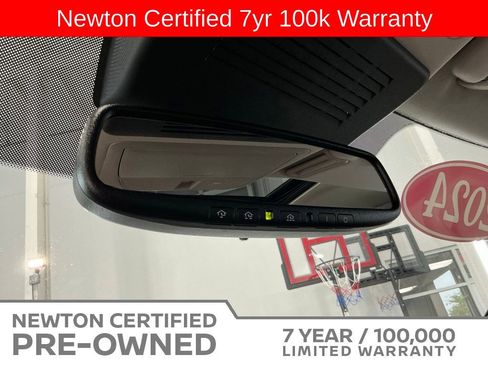 Used 2024 Nissan Armada SL w/ Captain's Chairs Package AWD/4WD image 35