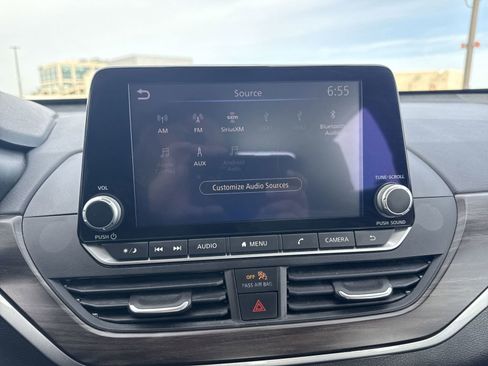 Used 2023 Nissan Altima 2.5 SV image 23