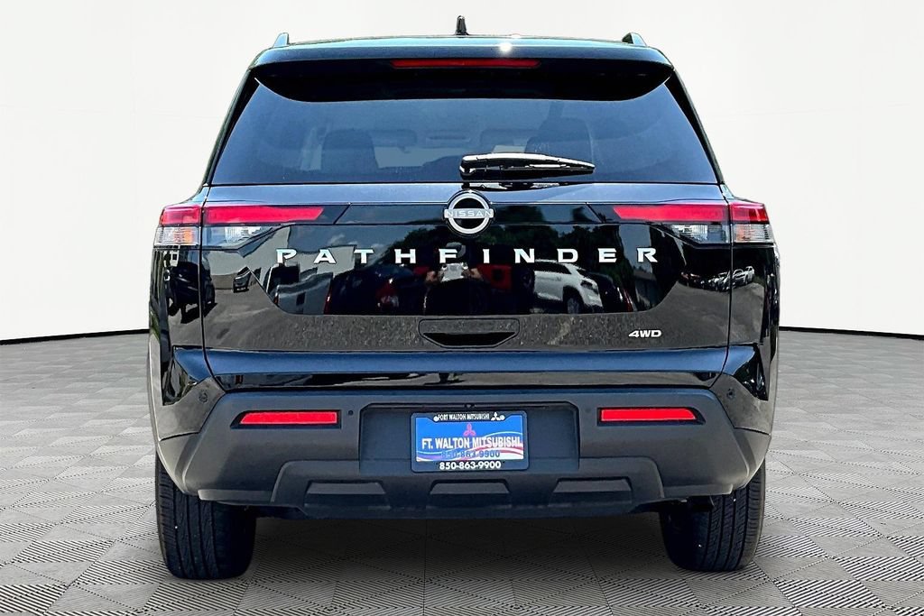 Used 2025 Nissan Pathfinder SV AWD/4WD image 6