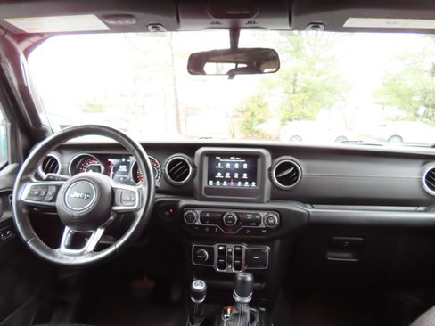 Used 2018 Jeep Wrangler Unlimited Sahara w/ LED Lighting Group image 15