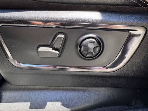 Used 2022 RAM 1500 Limited AWD/4WD image 26