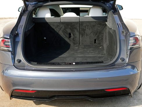 Used 2022 Tesla Model S AWD/4WD image 10
