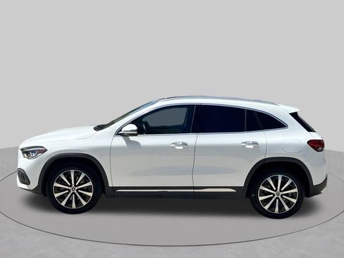 Used 2021 Mercedes-Benz GLA 250 w/ Premium Package image 3