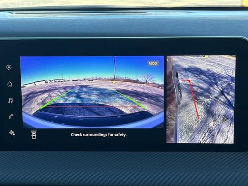 New 2025 Nissan Kicks SR image 25