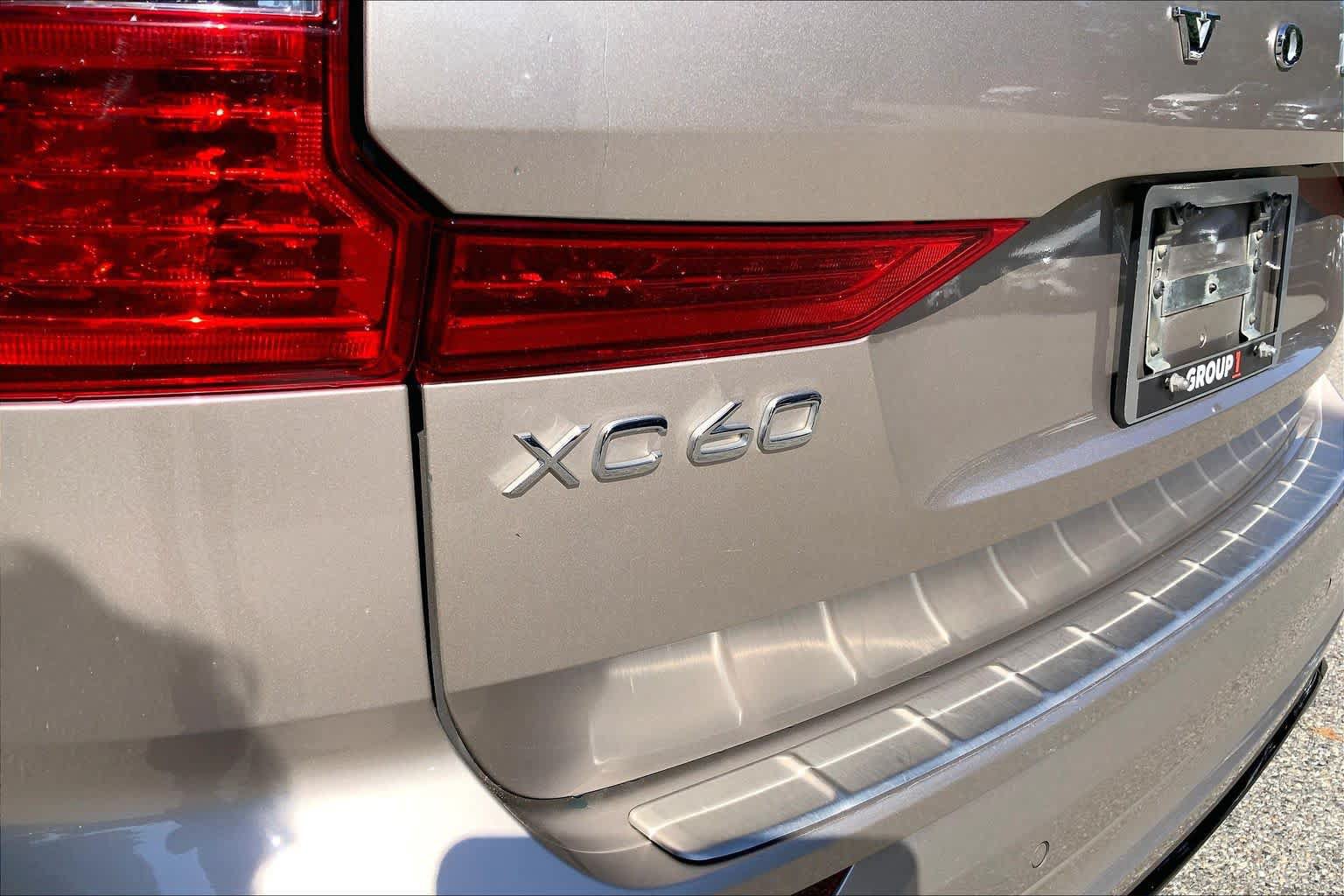 Used 2023 Volvo XC60 B6 Ultimate w/ Protection Package Premier AWD/4WD image 10