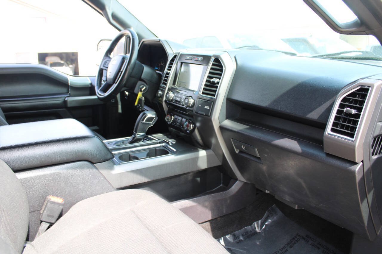 Used 2016 Ford F150 XLT w/ Equipment Group 302A Luxury AWD/4WD image 13