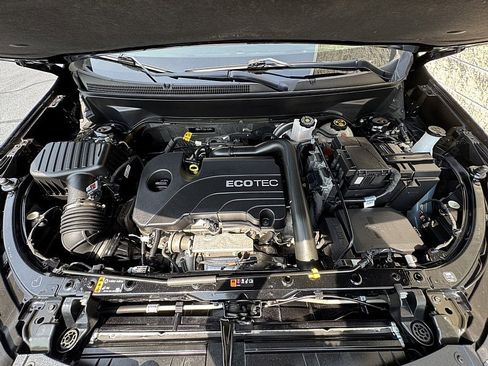 Used 2022 Chevrolet Equinox LS w/ LS Convenience Package image 33