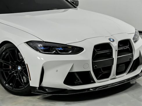 Used 2021 BMW M4 Competition w/ M Carbon Exterior Package RWD image 3
