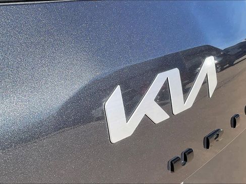 Used 2022 Kia Telluride SX w/ SX Prestige Package image 31