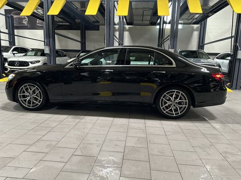 Certified 2022 Mercedes-Benz E 350 4MATIC Sedan image 2