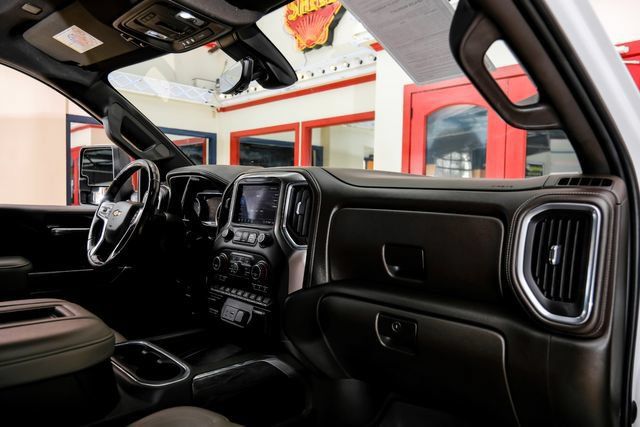 Used 2020 Chevrolet Silverado 2500 LTZ w/ LTZ Premium Package AWD/4WD image 12