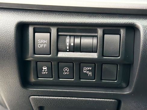 Certified 2023 Subaru Crosstrek 2.5i Limited w/ Moonroof Package image 30