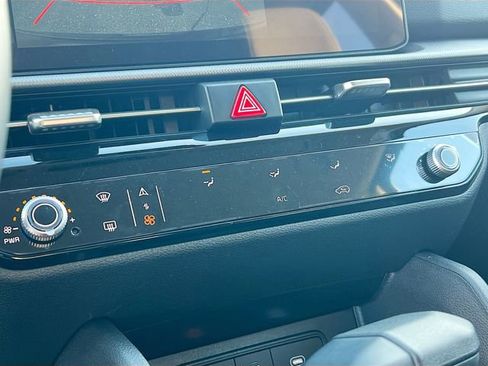 New 2026 Kia Sportage LX w/ LX Convenience Package image 15