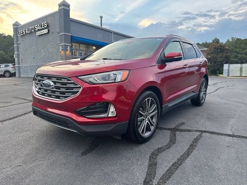 Used 2021 Ford Edge Titanium w/ Cargo Accessory Package FWD image 3