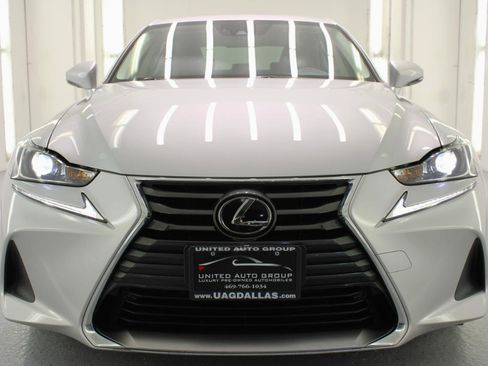 Used 2017 Lexus IS 200t w/ Navigation System Package RWD image 27