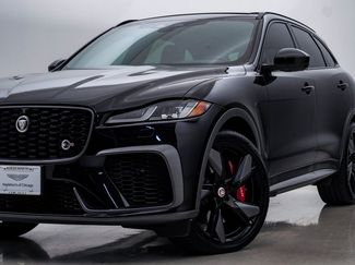 Used 2021 Jaguar F-PACE SVR video 2