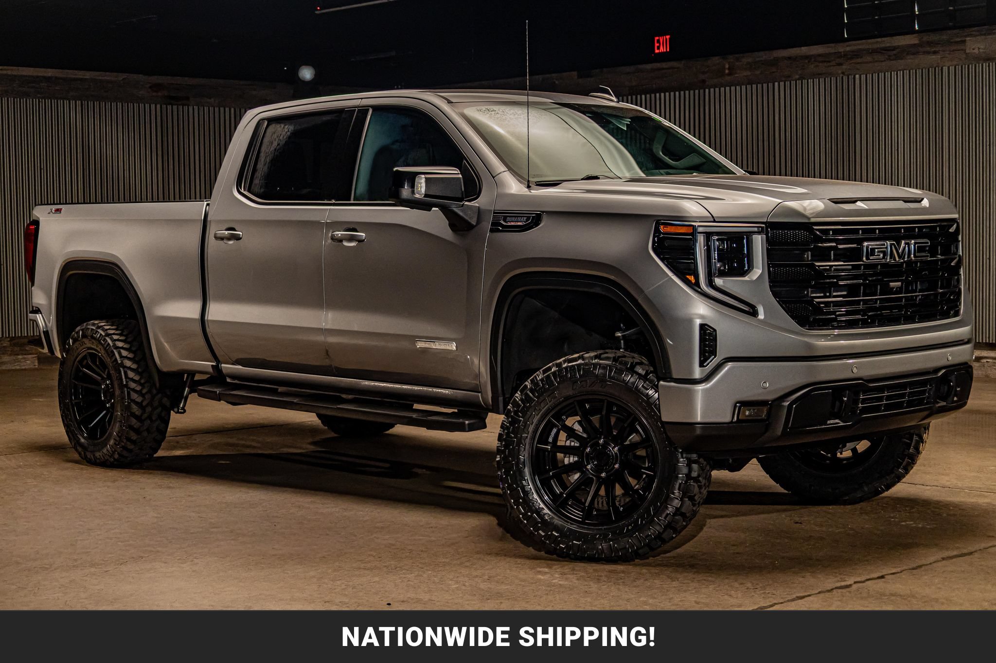 Used 2025 GMC Sierra 1500 Elevation w/ Elevation Premium Package AWD/4WD image 1