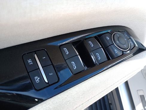 Used 2024 Cadillac Escalade ESV Sport Platinum image 24