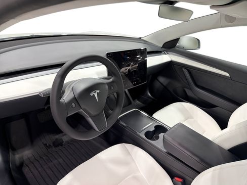 Certified 2023 Tesla Model 3 Standard Range RWD image 9