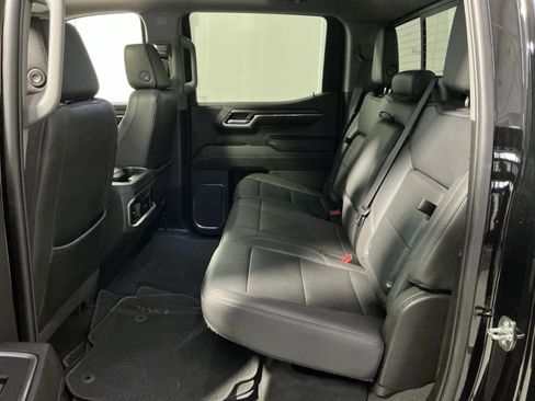 Used 2023 GMC Sierra 1500 SLT w/ SLT Premium Package image 33