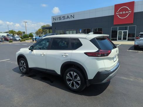Certified 2023 Nissan Rogue SV AWD/4WD image 9