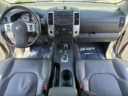 Used 2020 Nissan Frontier PRO-4X w/ Pro-4x Utility Package AWD/4WD image 9