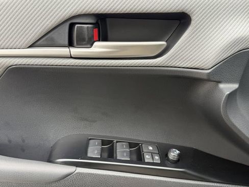 Certified 2025 Toyota Camry SE w/ Convenience Package image 23