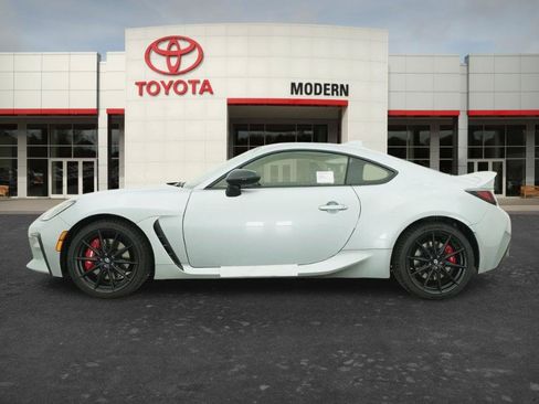 Used 2026 Toyota GR86 Premium w/ Performance Package RWD image 6