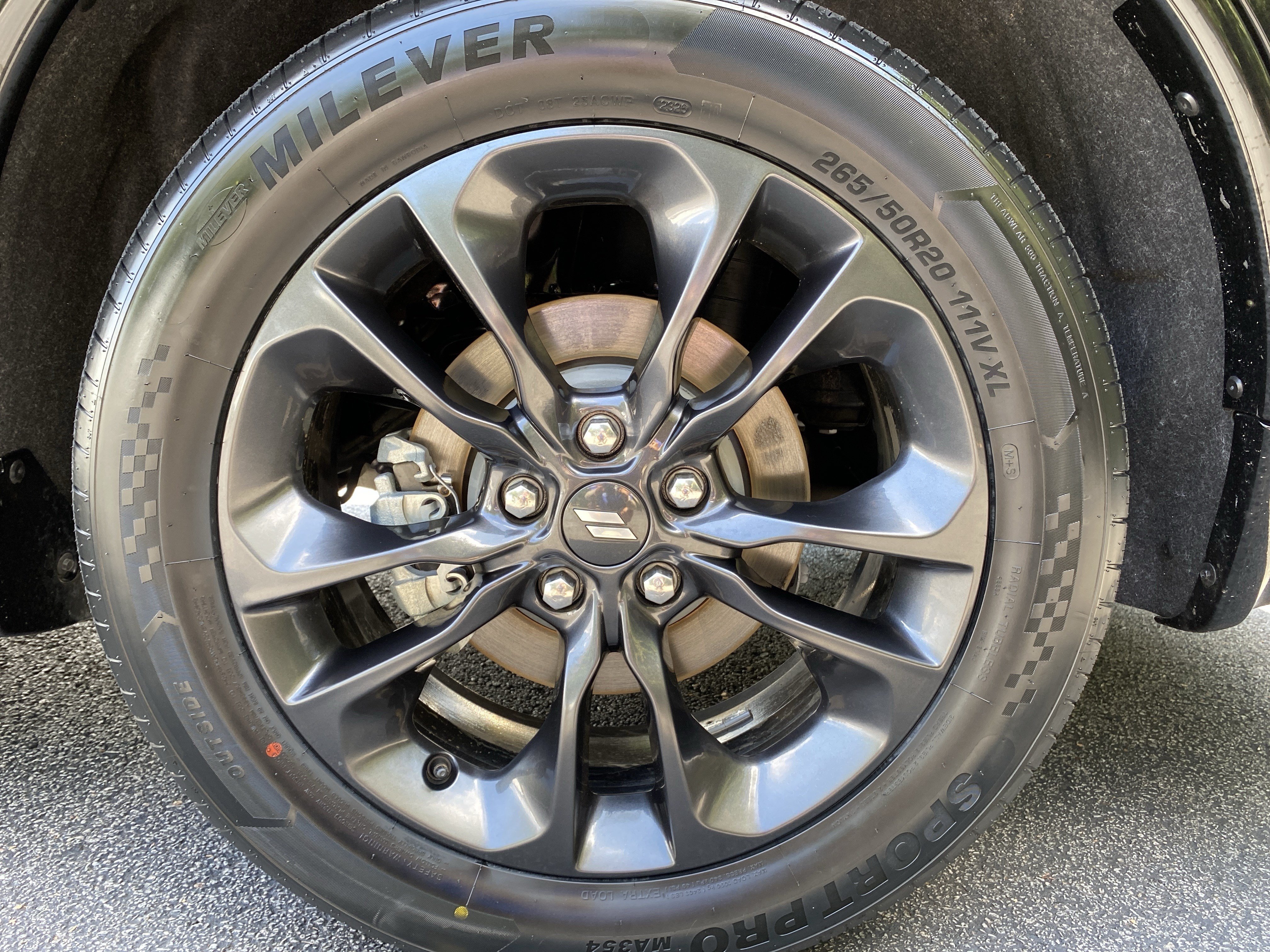 Used 2024 Dodge Durango GT w/ Blacktop Package RWD image 40