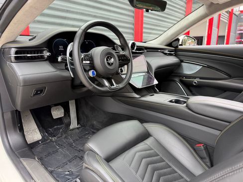 Used 2024 Maserati GranTurismo Trofeo AWD/4WD image 23