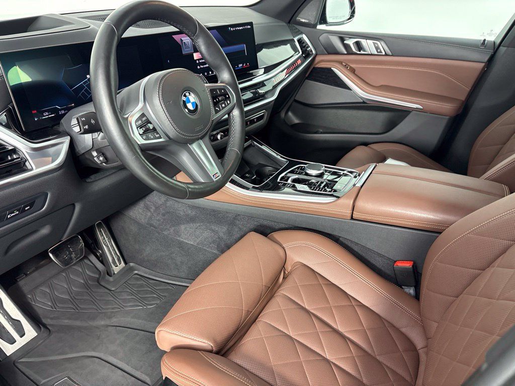Certified 2024 BMW X5 xDrive40i w/ M Sport Package AWD/4WD image 12