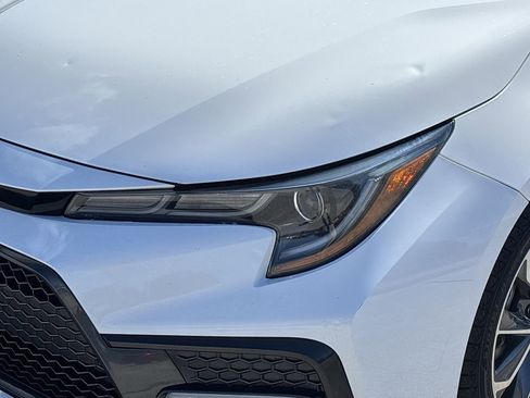 Used 2021 Toyota Corolla SE image 6