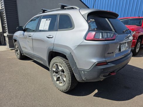 Used 2019 Jeep Cherokee Trailhawk image 5