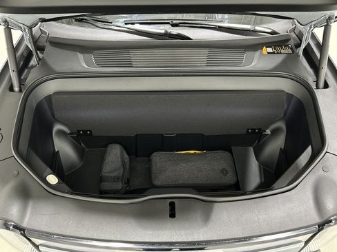 Used 2023 Rivian R1S Adventure AWD/4WD image 14