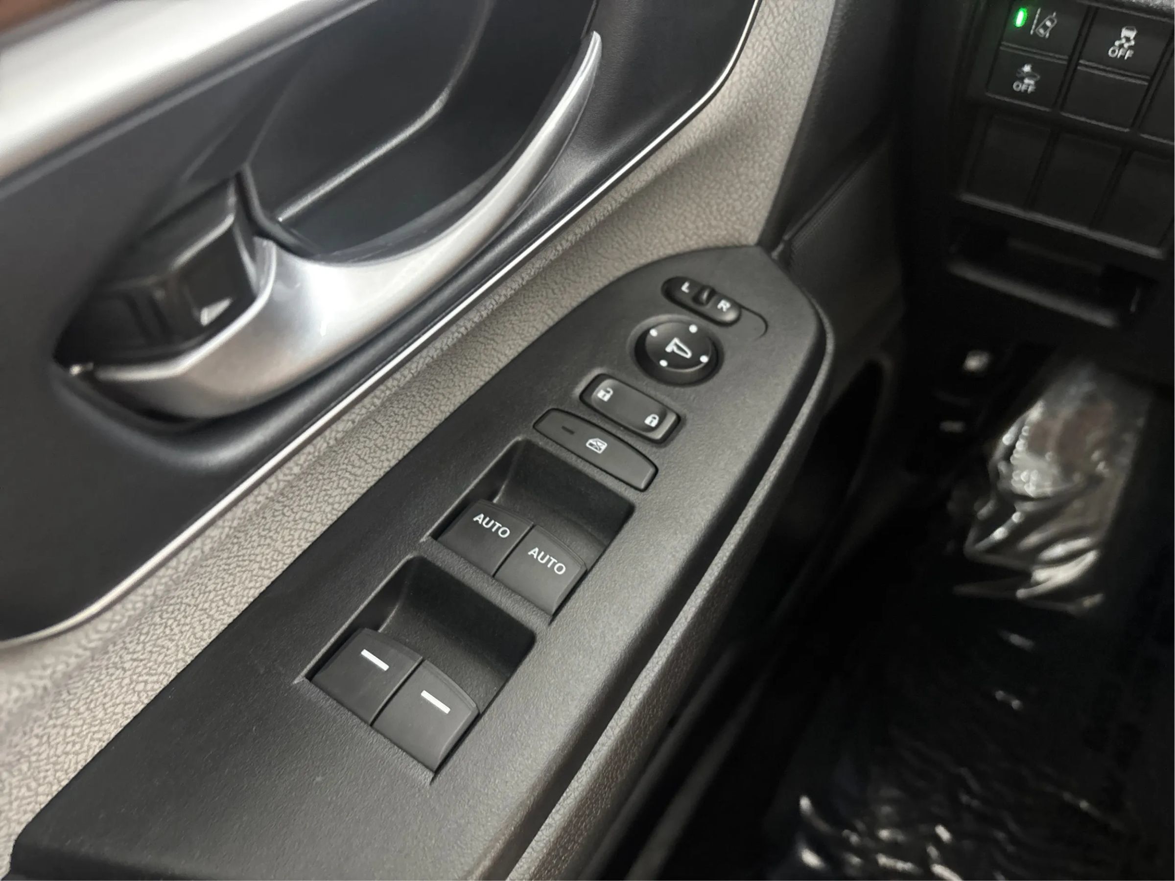 Used 2021 Honda CR-V EX image 40