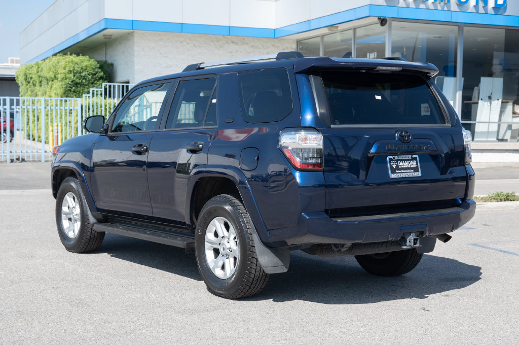 Used 2021 Toyota 4Runner SR5 Premium w/ Wilderness Package (TMS) RWD image 6