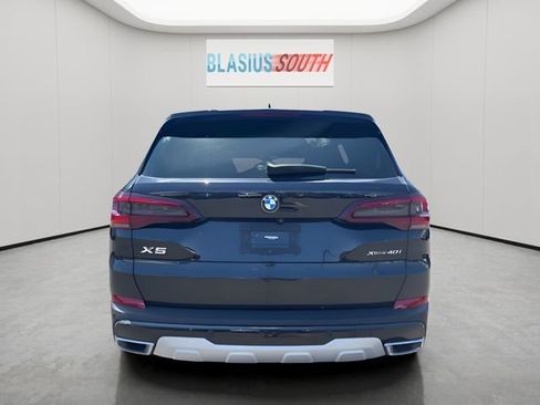 Used 2023 BMW X5 xDrive40i w/ Premium Package AWD/4WD image 4