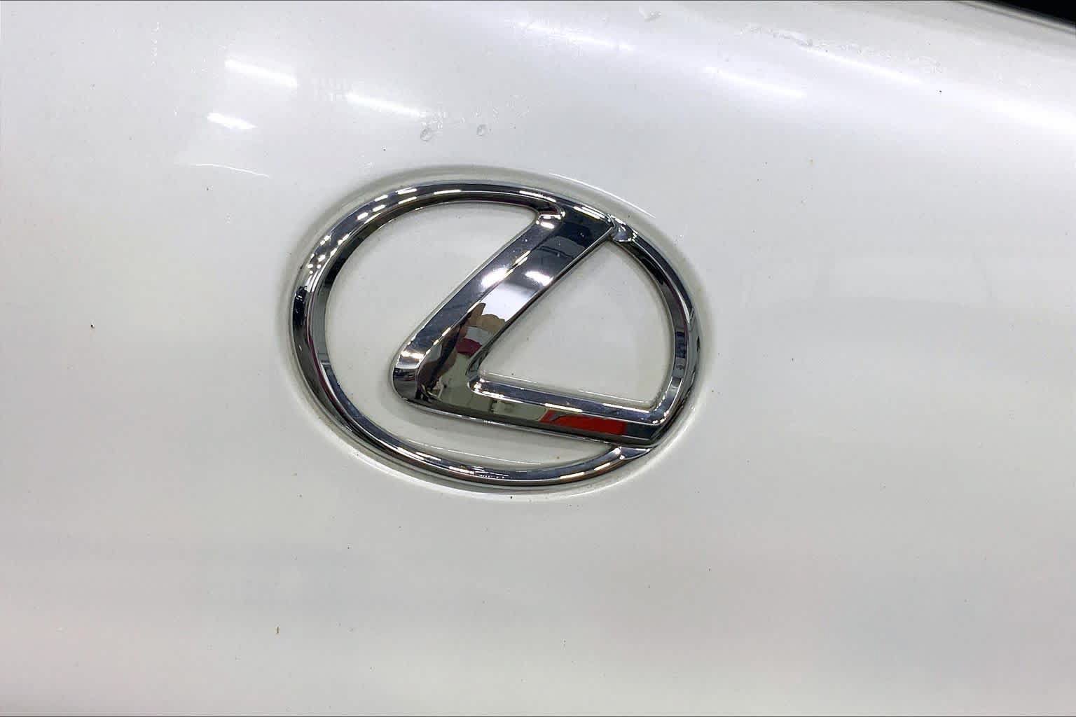 Used 2013 Lexus LX 570 4WD image 31