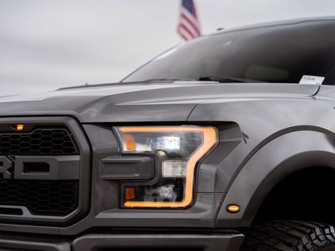 Used 2018 Ford F150 Raptor w/ Equipment Group 802A Luxury AWD/4WD image 5