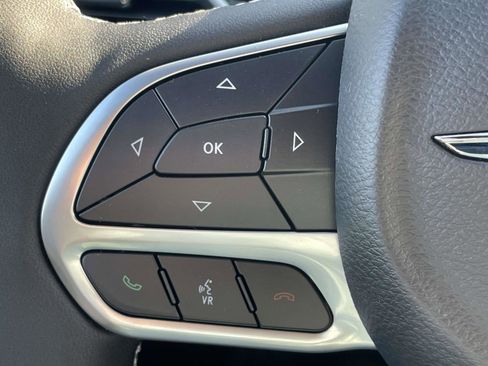 New 2026 Chrysler Pacifica Select image 25