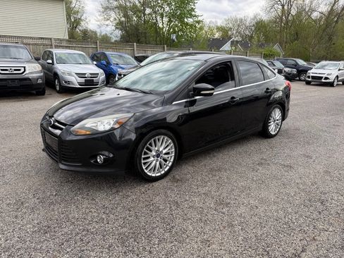 Used 2014 Ford Focus Titanium image 4