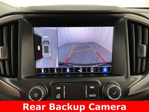 Used 2023 GMC Terrain AT4 w/ Tech Package image 3