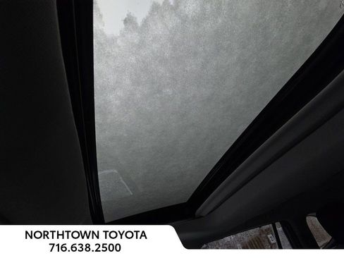 Used 2022 Toyota Highlander Limited image 22