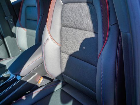 New 2026 Chevrolet Equinox RS w/ LPO, Floor Liner Package FWD image 20