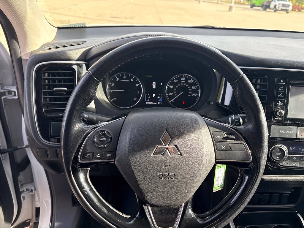Used 2017 Mitsubishi Outlander ES FWD image 13