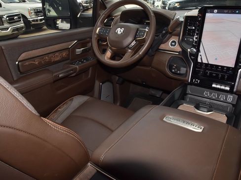 Used 2025 RAM 3500 Longhorn image 15