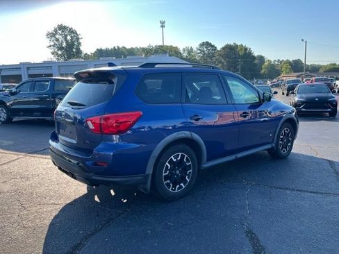 Used 2019 Nissan Pathfinder SL w/ Rock Creek Edition FWD image 3