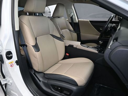 Used 2019 Lexus ES 350 w/ Premium Package image 50